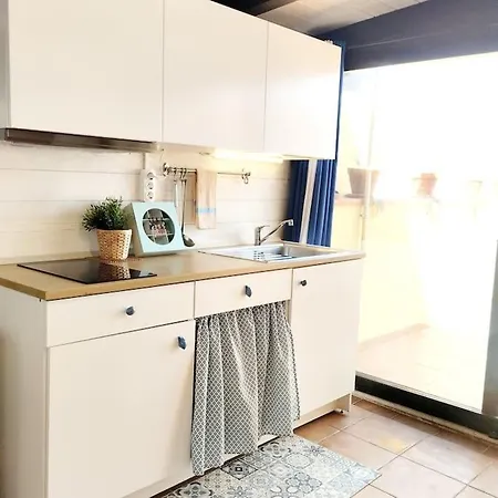 Atico De Carlo Con Vistas Al Mar Y Terraza Apartament